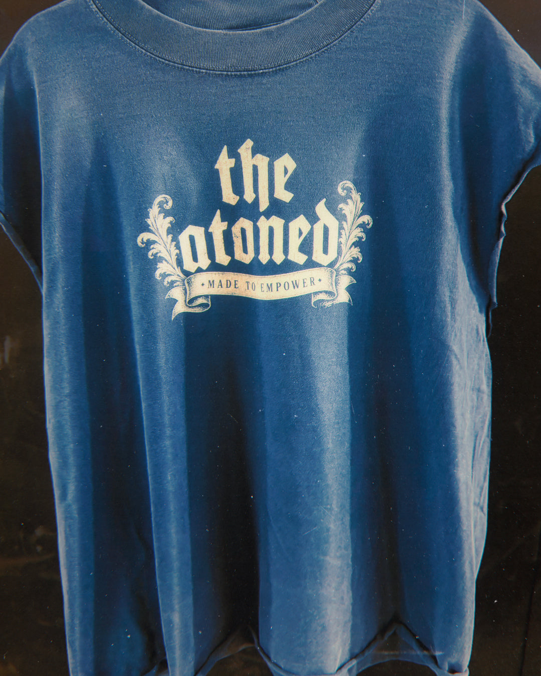 ONE ATONEMENT MUSCLE TEE - DENIM BLUE