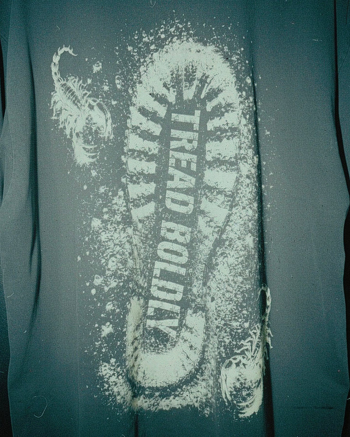 TREAD BODLY TEE - VINTAGE GRAY